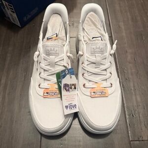 Skechers Women's Vegan Slip-in Sneakers - White - Size 11 - New in Box